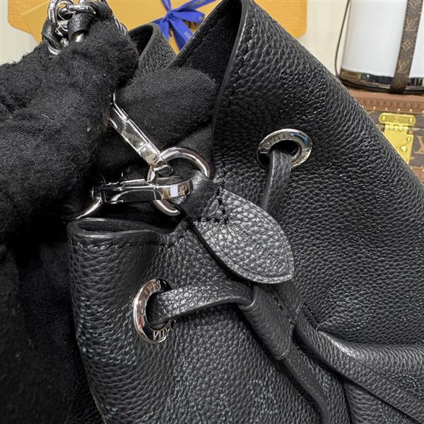 2026124175355233 570